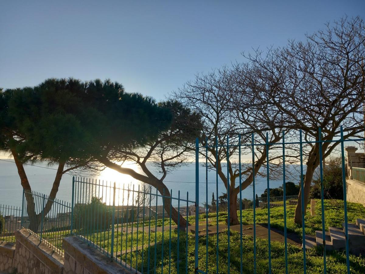 Chambre D'Hote - Vue Mer Au Mont Saint-Clair Сет Екстериор снимка