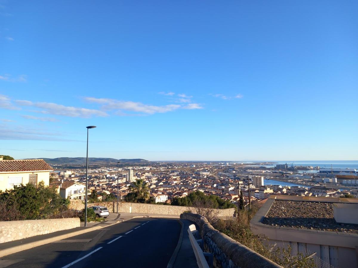 Chambre D'Hote - Vue Mer Au Mont Saint-Clair Сет Екстериор снимка